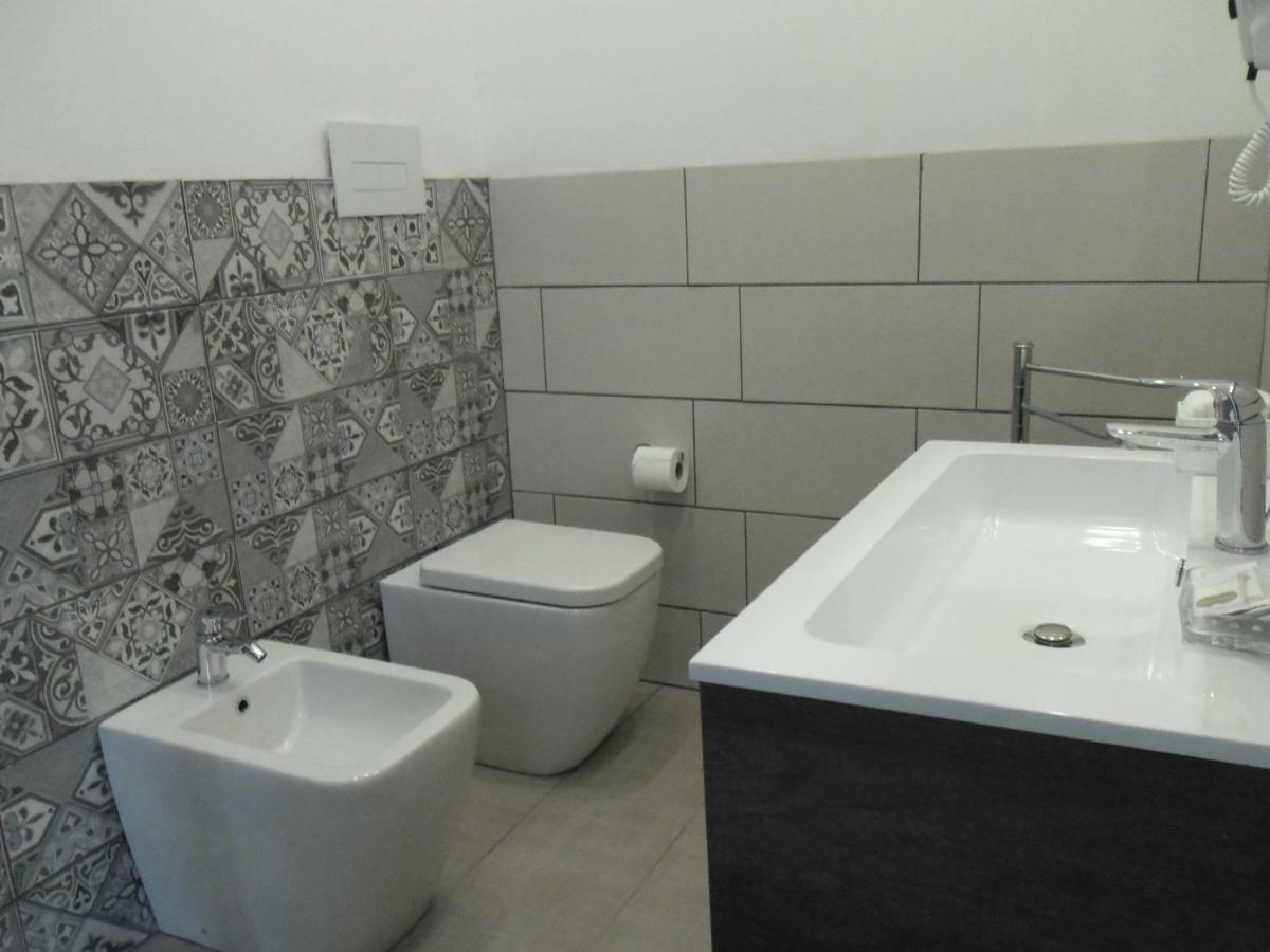 Le Vie Del Centro Hotel Palermo Eksteriør billede
